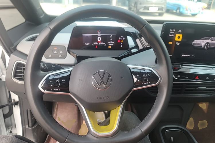 Used Volkswagen ID.3 2024 Outstanding Edition Steering Wheel