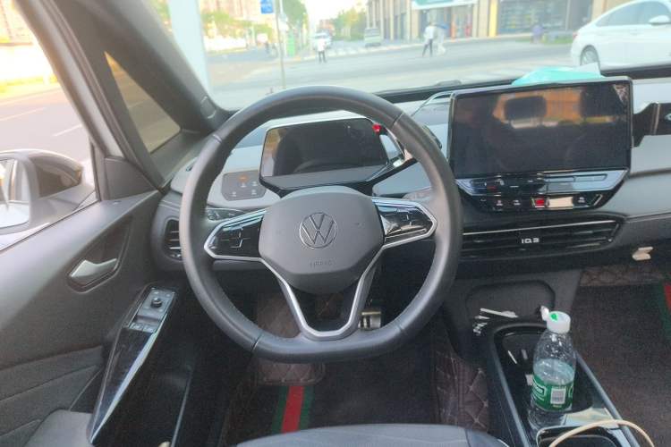 Used Volkswagen ID.3 2024 Outstanding Edition Steering Wheel
