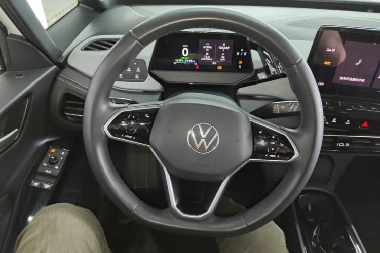 Used Volkswagen ID.3 2024 Outstanding Edition Steering Wheel