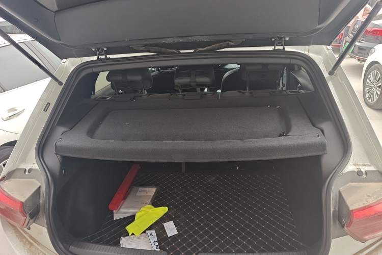 Used Volkswagen ID.3 2024 Outstanding Edition Trunk