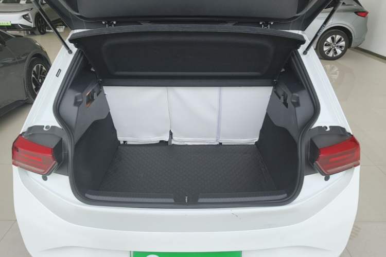 Used Volkswagen ID.3 2024 Outstanding Edition Trunk