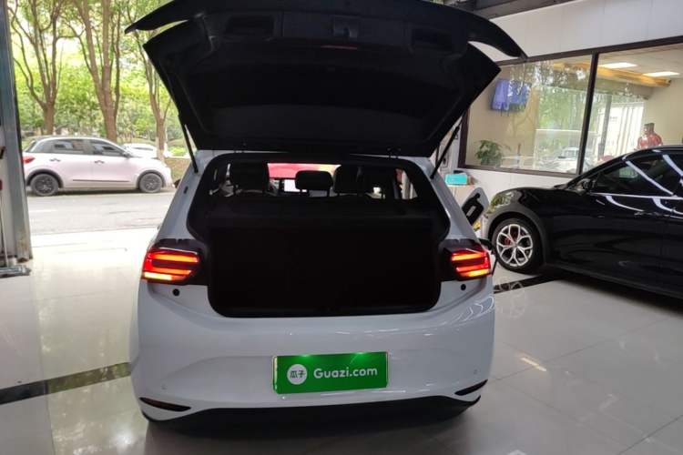 Used Volkswagen ID.3 2024 Outstanding Edition Trunk
