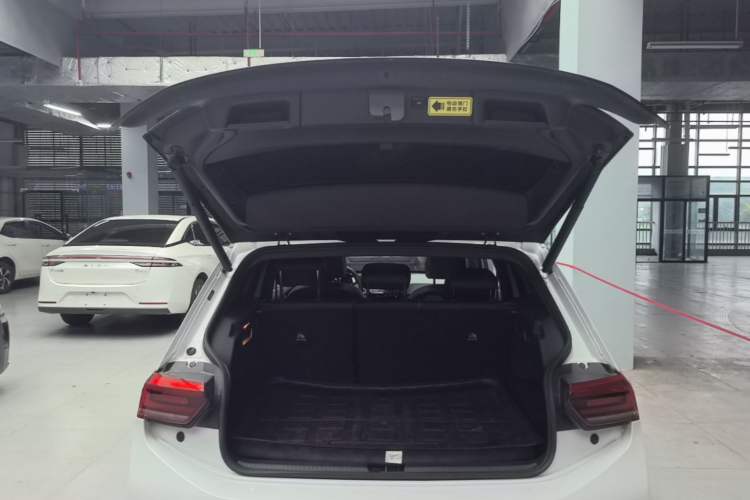 Used Volkswagen ID.3 2024 Outstanding Edition Trunk