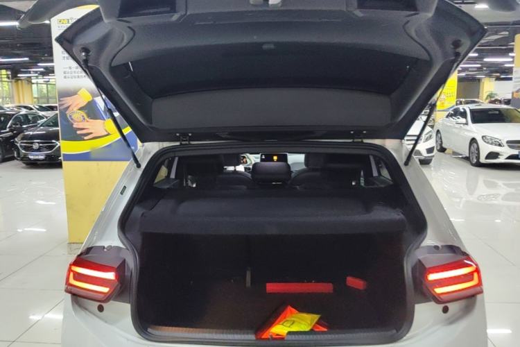 Used Volkswagen ID.3 2024 Outstanding Edition Trunk