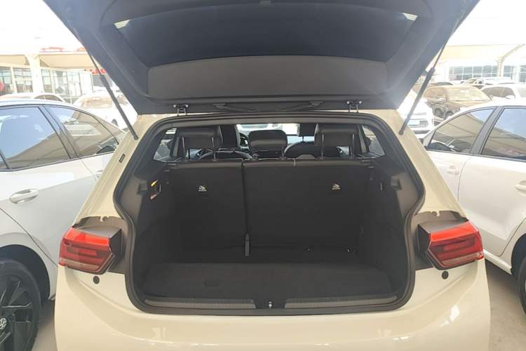 Used Volkswagen ID.3 2024 Outstanding Edition Trunk