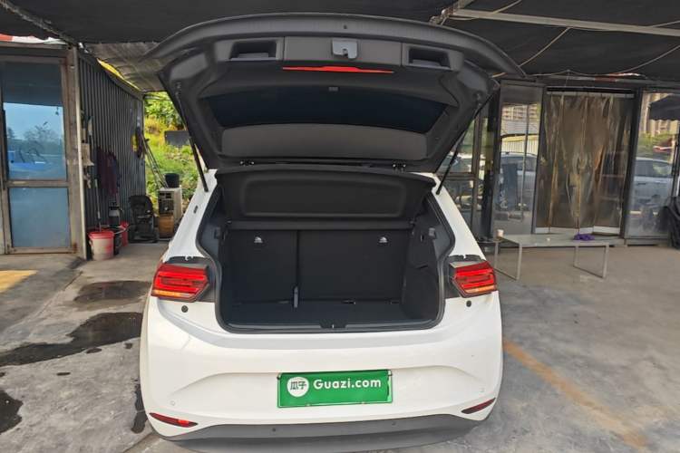 Used Volkswagen ID.3 2024 Outstanding Edition Trunk