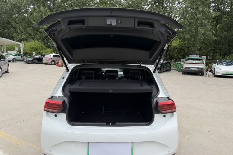 Used Volkswagen ID.3 2024 Outstanding Edition Trunk