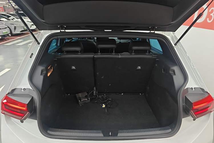 Used Volkswagen ID.3 2024 Outstanding Edition Trunk