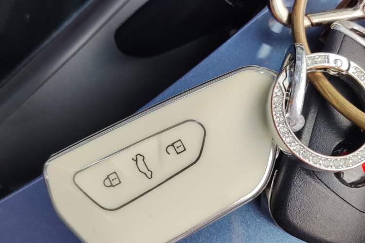 Used Volkswagen ID.3 2024 Outstanding Edition Vehicle Key