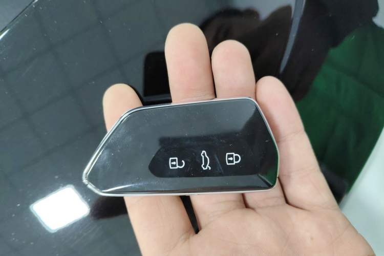 Used Volkswagen ID.3 2024 Outstanding Edition Vehicle Key