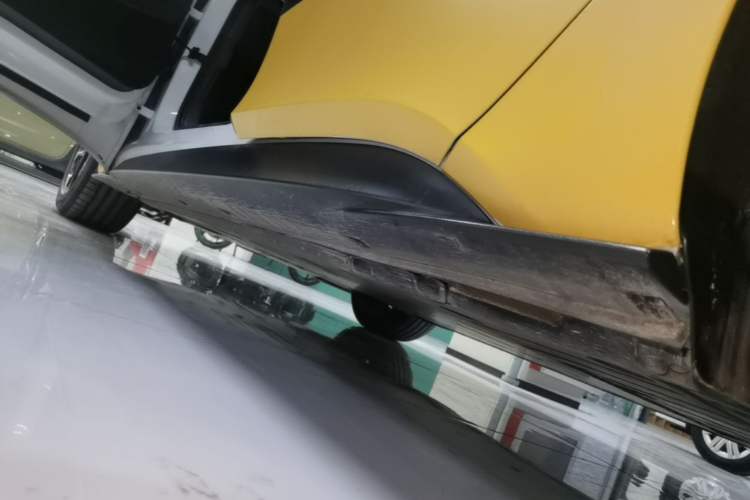 Used Volkswagen ID.3 2025 Smart Edition Ultra-Intelligent Oxygen Version Left Side Sill