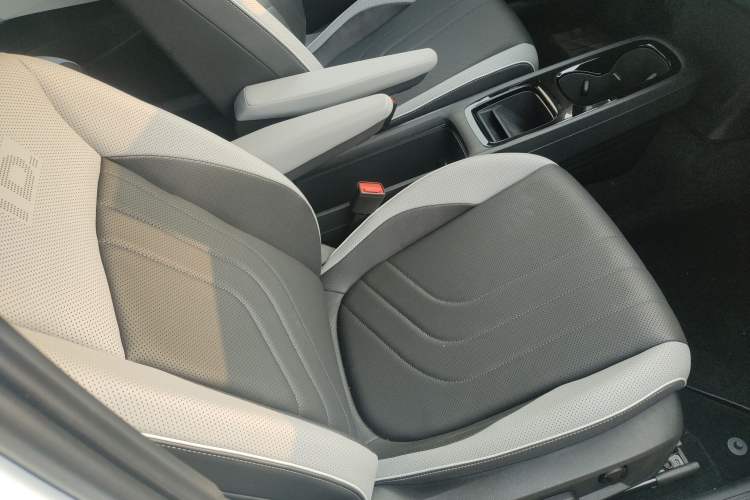 Used Volkswagen ID.3 2025 Smart Edition Ultra-Intelligent Version Right Front Seat