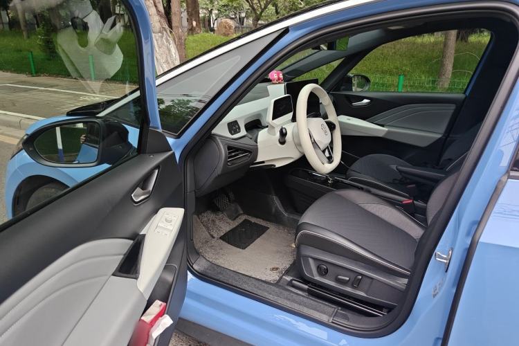 Used Volkswagen ID.3 2025 Smart Model Outstanding Oxygen Edition Driver Seat