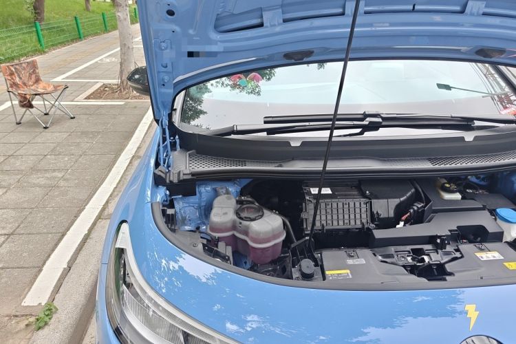 Used Volkswagen ID.3 2025 Smart Model Outstanding Oxygen Edition Engine Bay Right