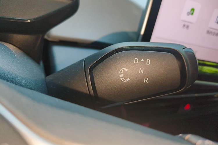 Used Volkswagen ID.3 2025 Smart Edition Outstanding Model Gear Lever