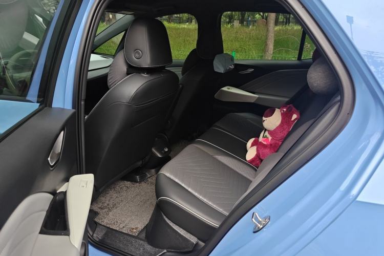 Used Volkswagen ID.3 2025 Smart Model Outstanding Oxygen Edition Left Rear Seat