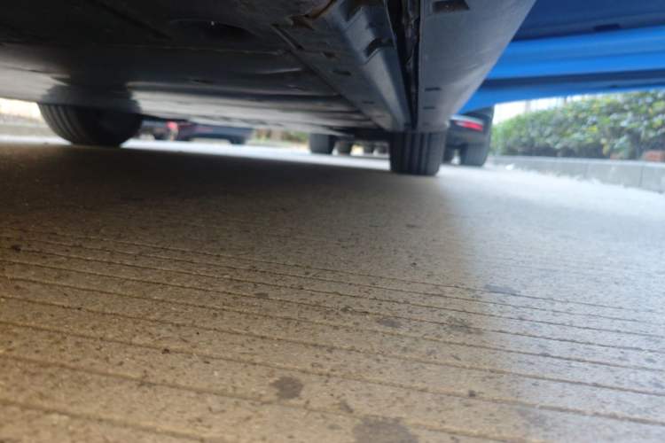 Used Volkswagen ID.3 2025 Smart Edition Ultra-Intelligent Oxygen Version Right Side Sill