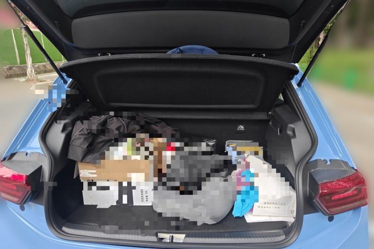 Used Volkswagen ID.3 2025 Smart Model Outstanding Oxygen Edition Trunk