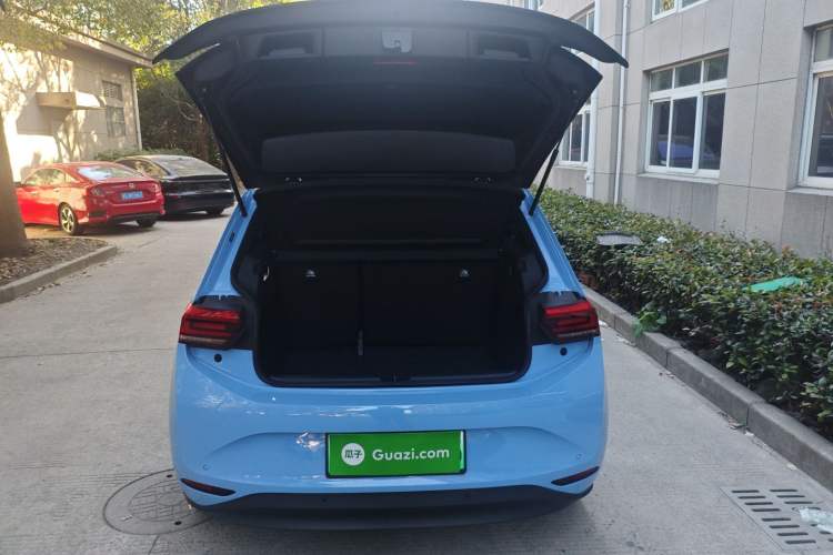 Used Volkswagen ID.3 2025 Smart Edition Ultra-Intelligent Oxygen Version Trunk