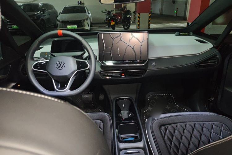 Used Volkswagen ID.3 2025 Smart Edition Outstanding Model Center Console