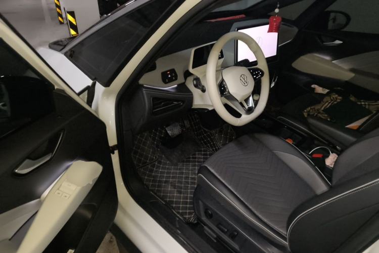 Used Volkswagen ID.3 2025 Smart Model Outstanding Oxygen Edition Driver Seat