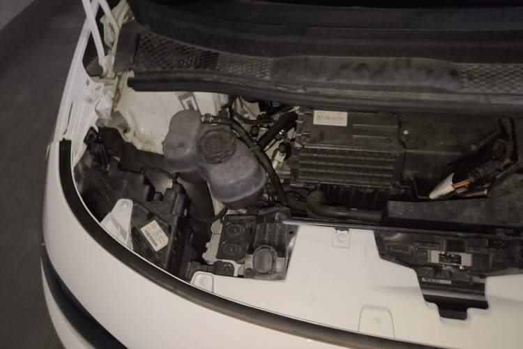 Used Volkswagen ID.3 2025 Smart Model Outstanding Oxygen Edition Engine Bay Right
