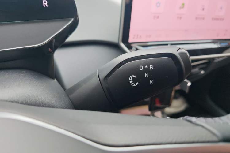 Used Volkswagen ID.3 2025 Smart Edition Outstanding Model Gear Lever