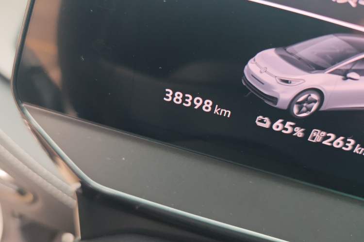 Used Volkswagen ID.3 2025 Smart Edition Outstanding Model Odometer Close Up