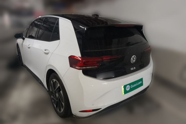 Used Volkswagen ID.3 2025 Smart Model Outstanding Oxygen Edition Rear Left 45 Deg
