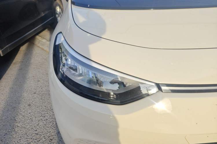 Used Volkswagen ID.3 2025 Revised Version Smart Edition Outstanding Grade Right Front Headlight