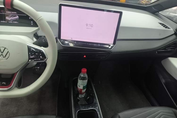 Used Volkswagen ID.3 2025 Smart Model Outstanding Oxygen Edition Audio And AC Panel