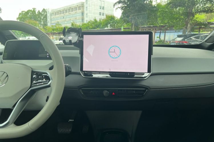 Used Volkswagen ID.3 2025 Smart Model Outstanding Oxygen Edition Audio And AC Panel