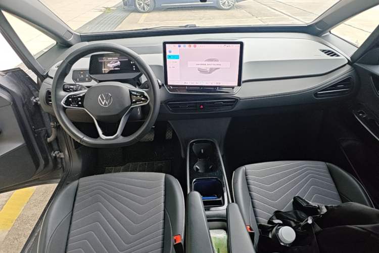Used Volkswagen ID.3 2025 Smart Edition Outstanding Model Center Console