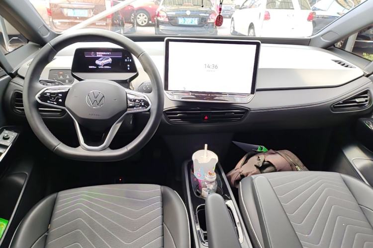 Used Volkswagen ID.3 2025 Smart Edition Outstanding Model Center Console