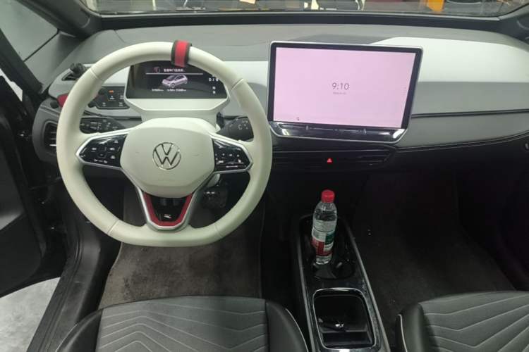 Used Volkswagen ID.3 2025 Smart Model Outstanding Oxygen Edition Center Console