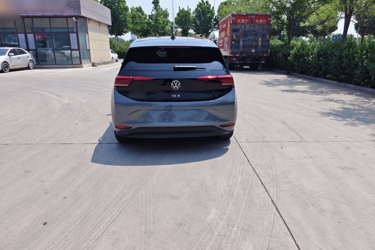 Used Volkswagen ID.3 2025 Smart Edition Outstanding Model Exterior 5