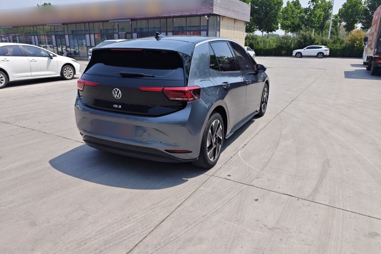 Used Volkswagen ID.3 2025 Smart Edition Outstanding Model Exterior 6