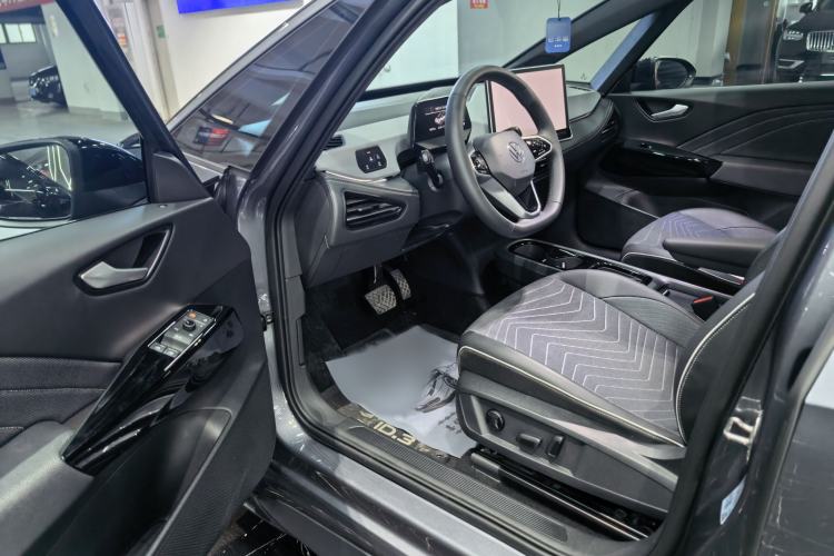 Used Volkswagen ID.3 2025 Smart Edition Outstanding Model Interior 1