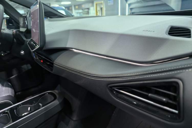Used Volkswagen ID.3 2025 Smart Edition Outstanding Model Interior 4