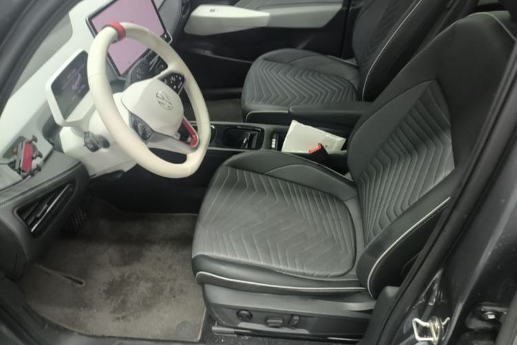 Used Volkswagen ID.3 2025 Smart Model Outstanding Oxygen Edition Left Front Seat