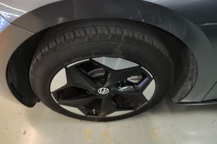 Used Volkswagen ID.3 2025 Revised Version Smart Edition Outstanding Grade Left Front Wheel Hub