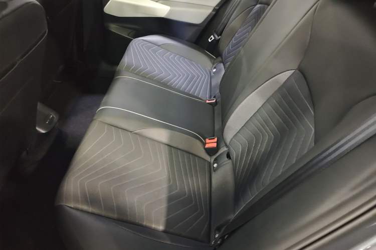 Used Volkswagen ID.3 2025 Smart Model Outstanding Oxygen Edition Left Rear Seat