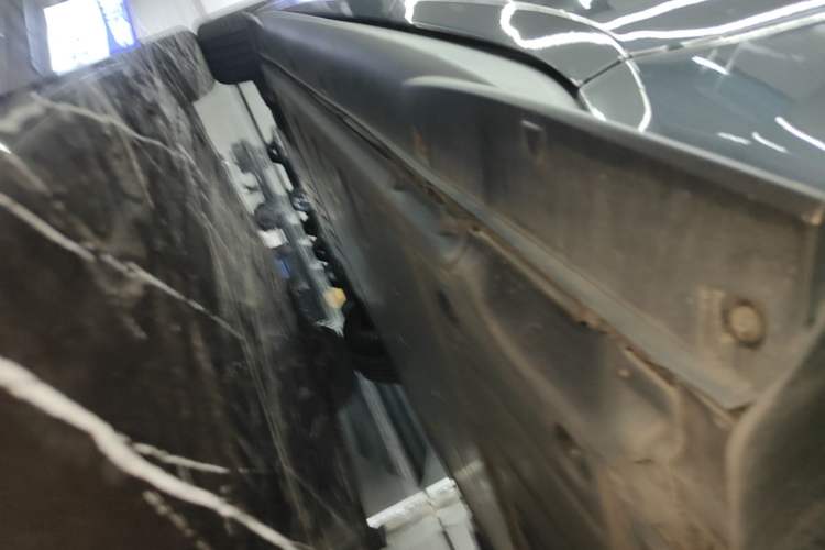 Used Volkswagen ID.3 2025 Smart Edition Outstanding Model Left Side Sill
