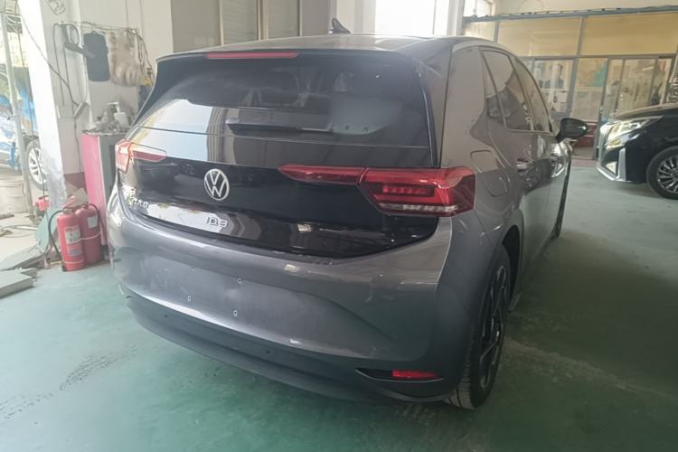Used Volkswagen ID.3 2025 Smart Version Pure & Intelligent Enjoyment Edition Rear Right 45 Deg