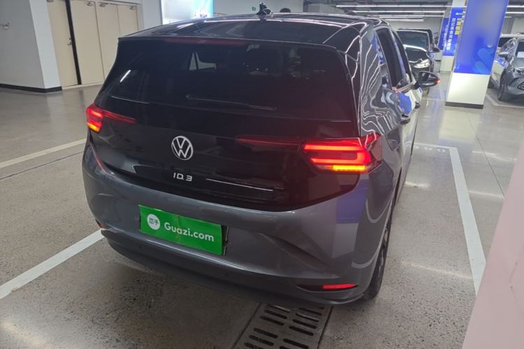 Used Volkswagen ID.3 2025 Revised Version Smart Edition Outstanding Grade Rear Right 45 Deg