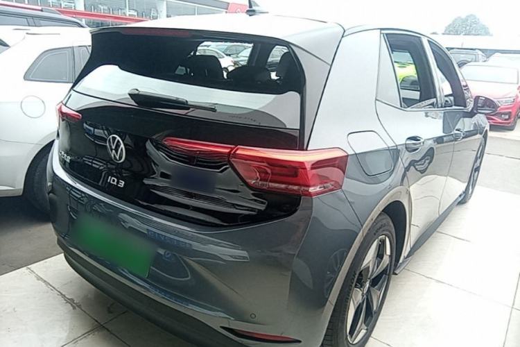 Used Volkswagen ID.3 2025 Revised Version Smart Edition Purely Intelligent Enjoyment Version Rear Right 45 Deg