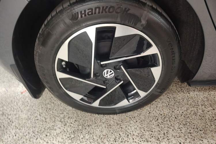 Used Volkswagen ID.3 2025 Smart Version Pure & Intelligent Enjoyment Edition Right Rear Wheel Hub