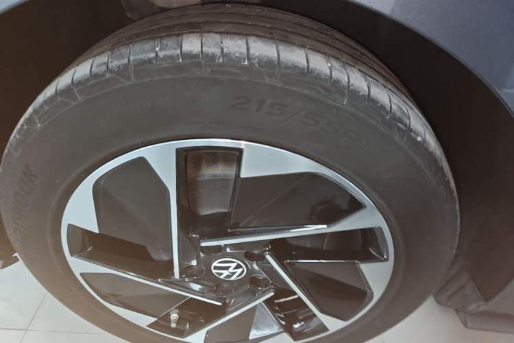 Used Volkswagen ID.3 2025 Smart Version Pure & Intelligent Enjoyment Edition Right Rear Wheel Hub