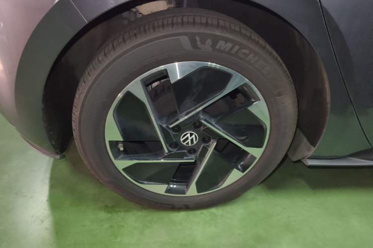 Used Volkswagen ID.3 2025 Smart Edition Ultra-Intelligent Version Right Rear Wheel Hub