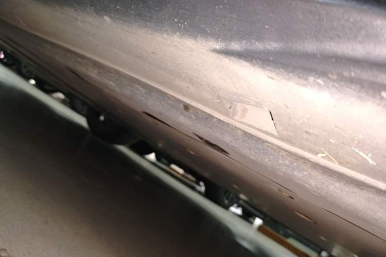 Used Volkswagen ID.3 2025 Smart Model Outstanding Oxygen Edition Right Side Sill